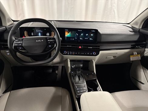 New 2026 Kia Sportage EX AWD/4WD image 4