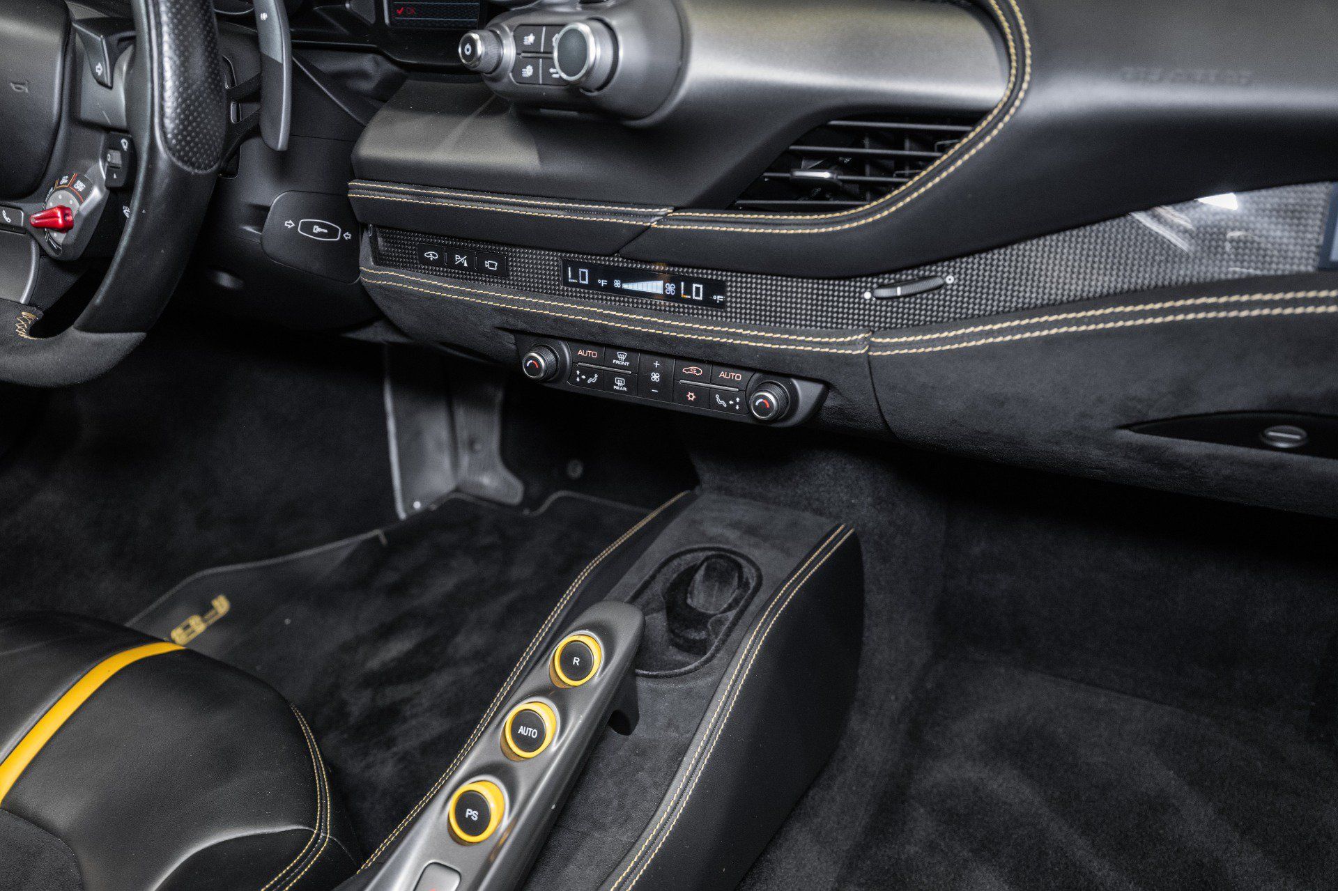 Used 2023 Ferrari F8 Tributo RWD image 26