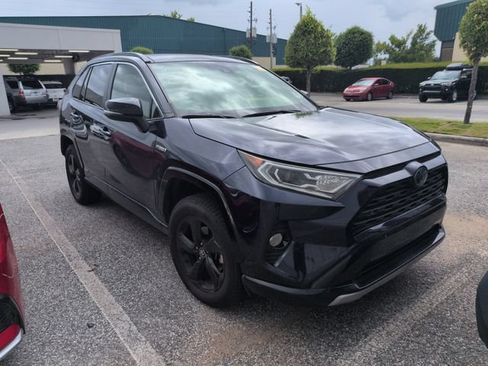 Used 2020 Toyota RAV4 XSE AWD/4WD image 1