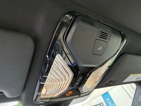 Used 2022 BMW 330i Sedan w/ Driving Assistance Package image 27