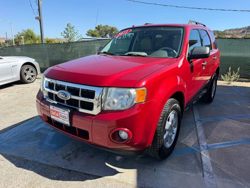 Used 2011 Ford Escape XLT w/ 201A Rapid Spec Order Code AWD/4WD image 7