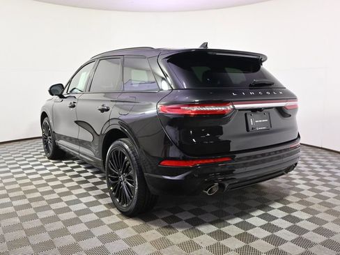 New 2026 Lincoln Corsair Reserve w/ Jet Appearance Package image 4