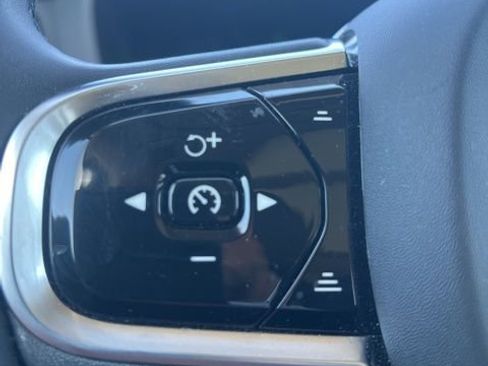 Used 2023 Volvo XC60 B5 Plus w/ Climate Package image 13