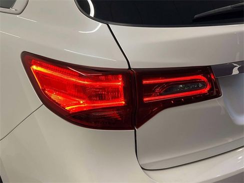 Used 2018 Acura MDX SH-AWD w/ Technology Package image 10