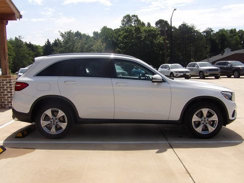 Used 2018 Mercedes-Benz GLC 300 GLC300 4MATIC image 6
