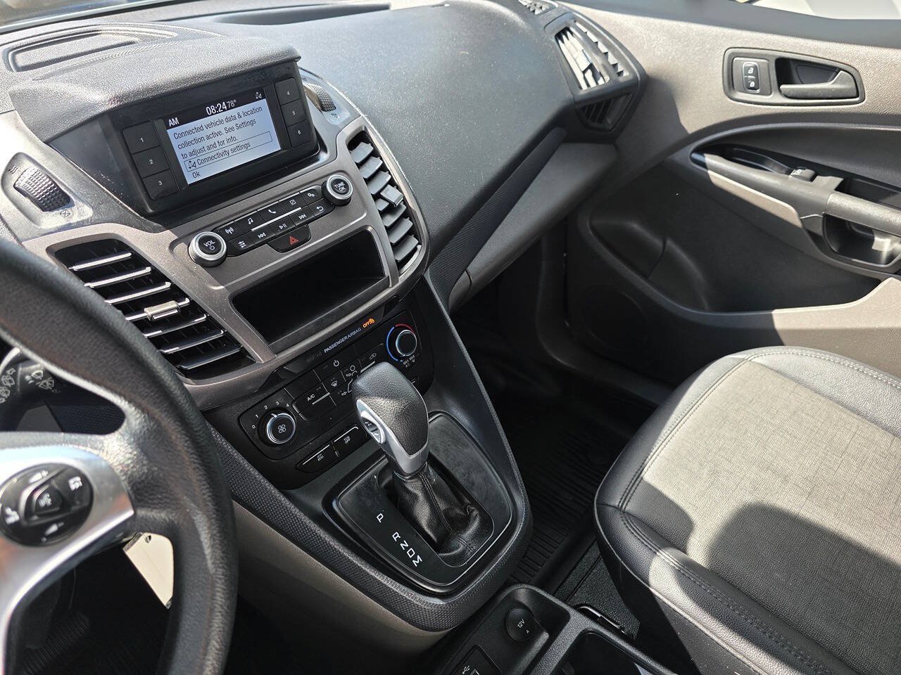 Used 2022 Ford Transit Connect XL FWD image 18