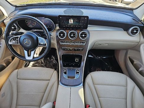 Used 2020 Mercedes-Benz GLC 300 image 22