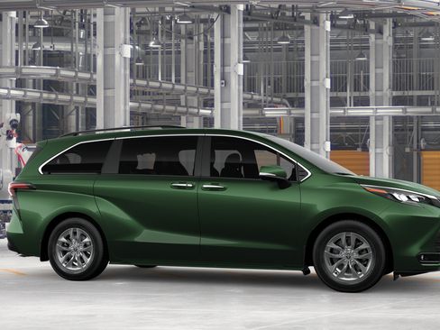 New 2026 Toyota Sienna XLE FWD image 13
