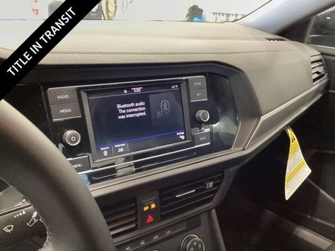 Used 2023 Volkswagen Jetta Sport FWD image 9