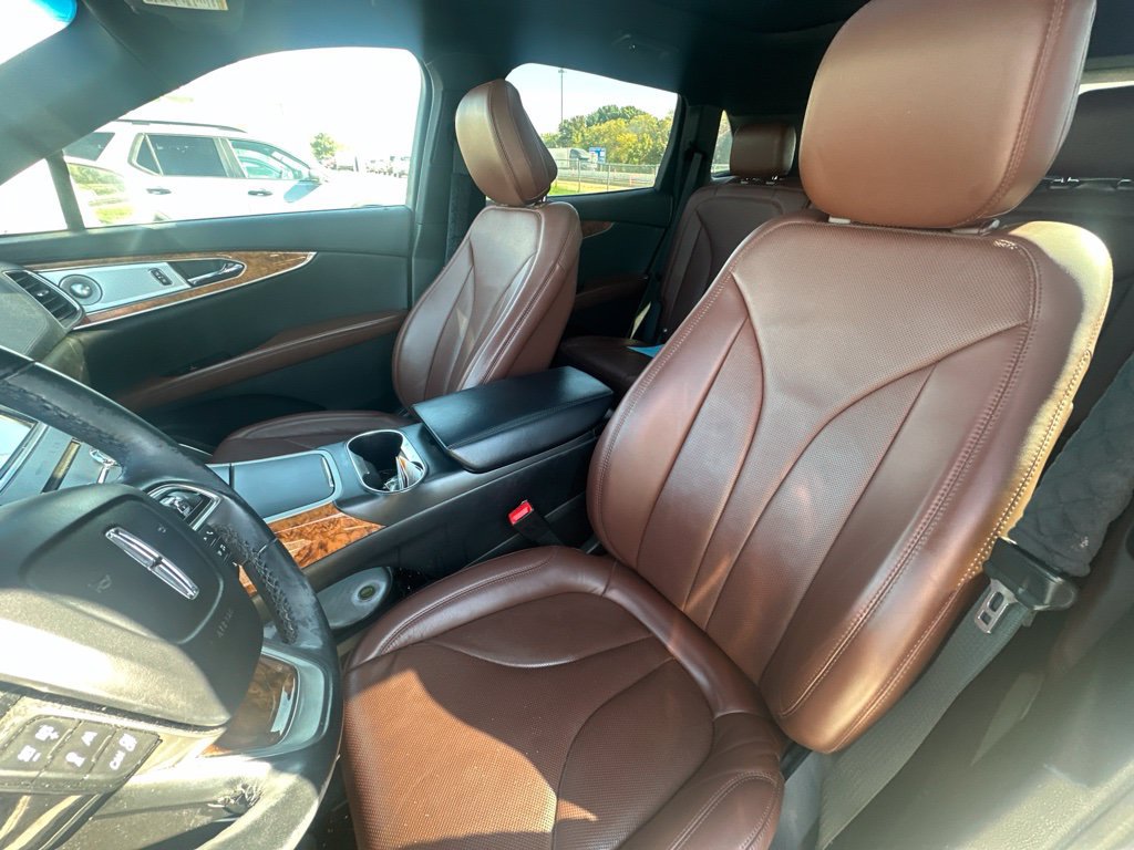Used 2020 Lincoln Nautilus Reserve w/ Equipment Group 202A AWD/4WD image 4