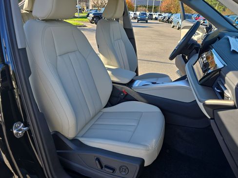 New 2025 Audi Q5 Premium Plus image 10