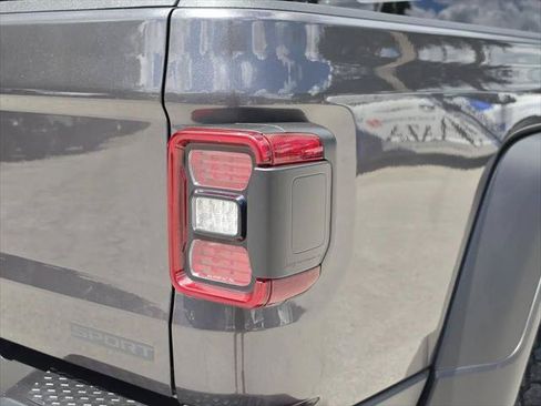 Certified 2020 Jeep Gladiator Sport w/ Quick Order Package 24S AWD/4WD image 7