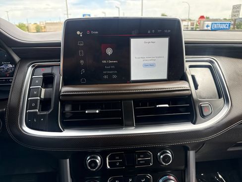 Used 2023 GMC Yukon SLT w/ SLT Premium Package AWD/4WD image 18