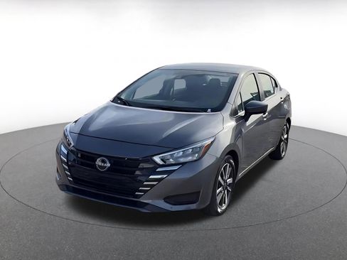 Used 2025 Nissan Versa SV FWD image 7