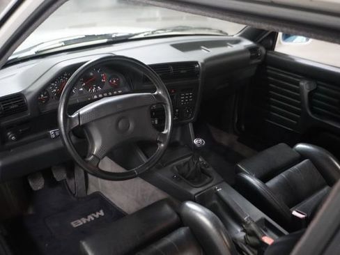 Used 1991 BMW M3 Coupe image 22