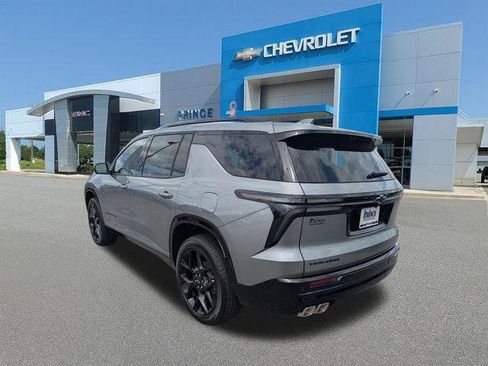 New 2026 Chevrolet Traverse RS w/ LPO, Floor Liner Package FWD image 7