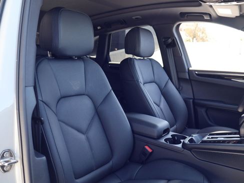New 2026 Porsche Macan AWD/4WD image 24
