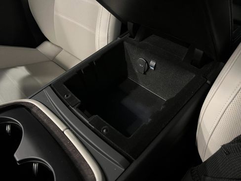 Used 2024 Porsche Panamera 4 image 20