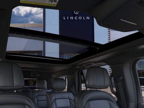 Used 2026 Lincoln Navigator Reserve w/ Jet Appearance Package AWD/4WD image 22