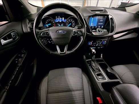 Used 2017 Ford Escape Titanium image 5