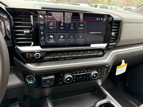 New 2026 GMC Sierra 1500 SLT w/ SLT Premium Package image 32