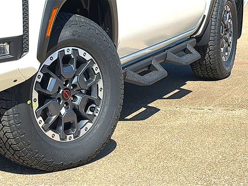 New 2026 Nissan Frontier PRO-4X w/ Pro Premium Package image 3