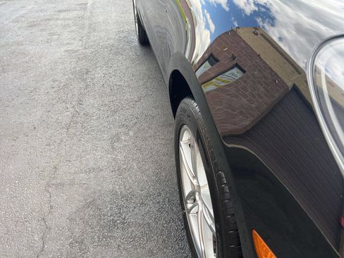 Used 2017 Porsche Macan S image 9