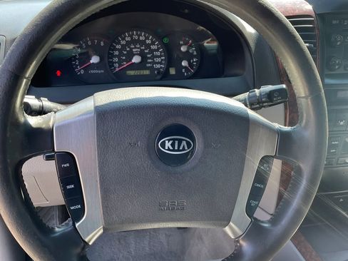 Used 2005 Kia Sorento EX image 6