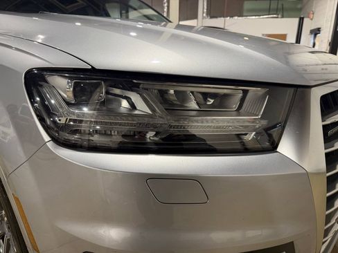 Used 2018 Audi Q7 3.0T Prestige w/ Prestige Package image 9