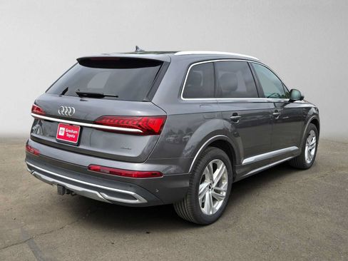Used 2023 Audi Q7 2.0T Premium Plus w/ Premium Plus Package AWD/4WD image 3