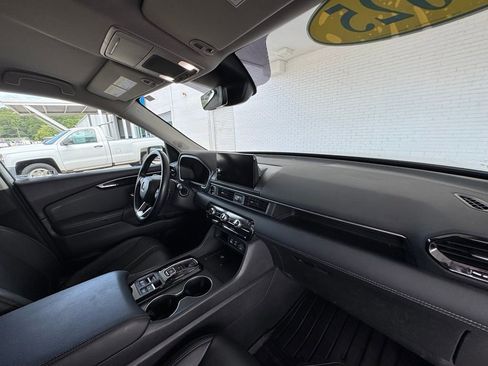 Used 2025 Honda Pilot EX-L image 16