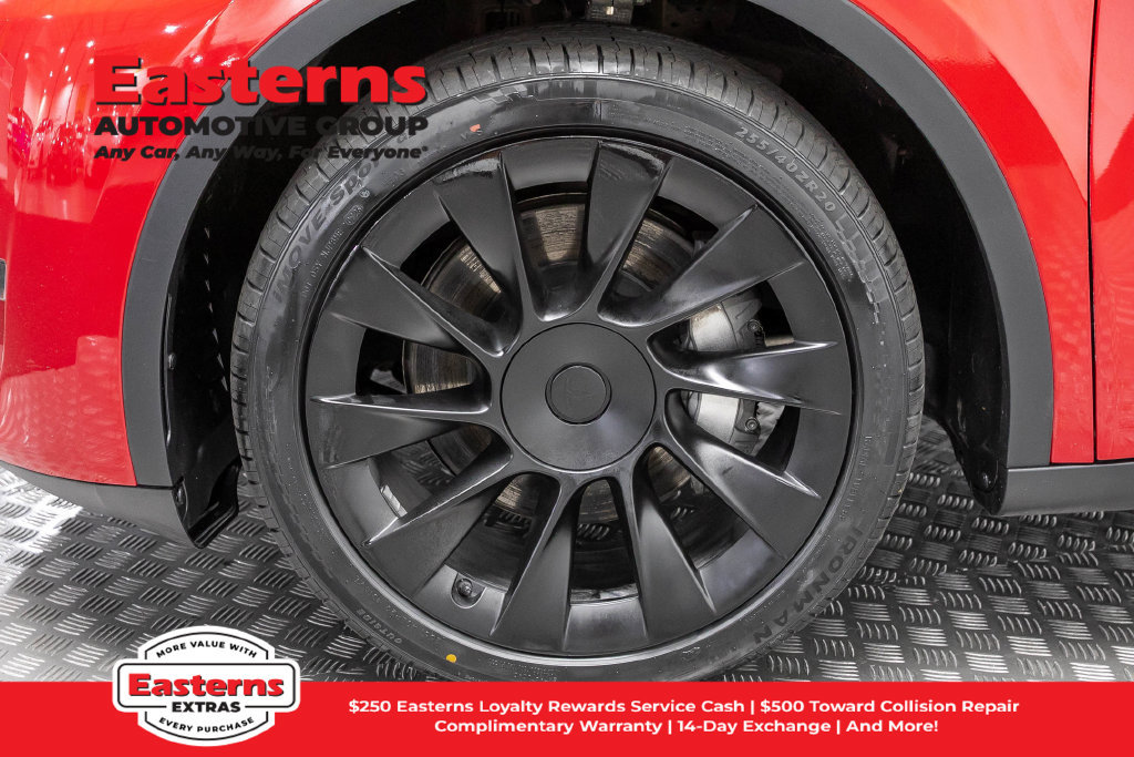 Used 2023 Tesla Model Y Long Range AWD/4WD image 30