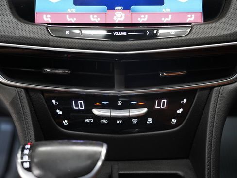 Used 2017 Cadillac CT6 Luxury AWD/4WD image 21