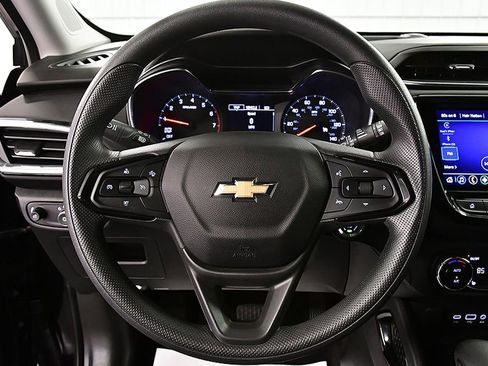 Used 2023 Chevrolet TrailBlazer LT w/ Convenience Package AWD/4WD image 18