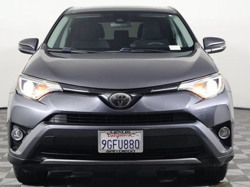 Used 2018 Toyota RAV4 XLE w/ Carpet Mat Package FWD image 2