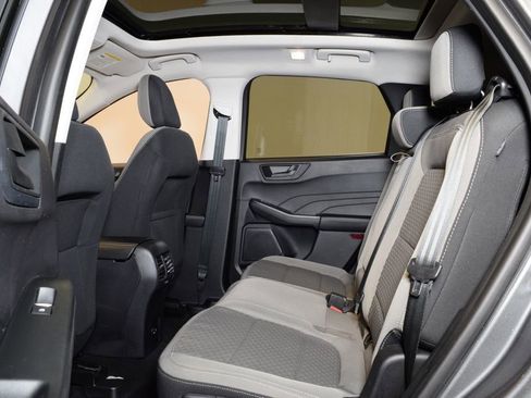 Used 2022 Ford Escape SE w/ SE Sport Appearance Package AWD/4WD image 28