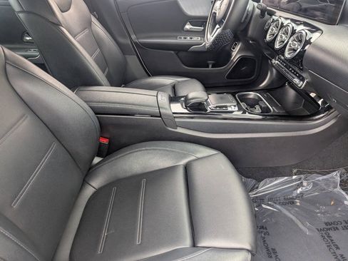 Used 2020 Mercedes-Benz CLA 250 image 12