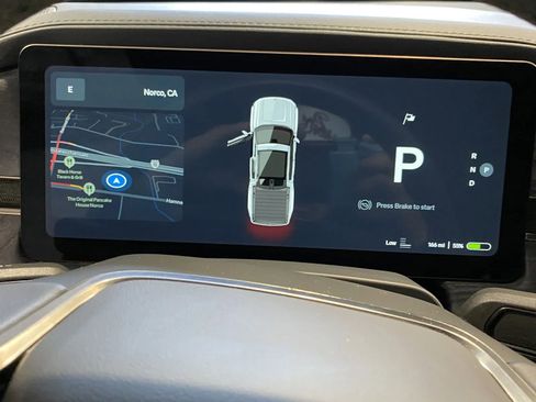 Used 2022 Rivian R1T Adventure image 15