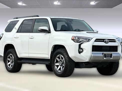 Used 2022 Toyota 4Runner TRD Off-Road Premium image 6