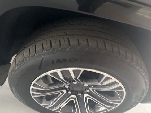 Used 2023 Jeep Wagoneer L Series II image 29