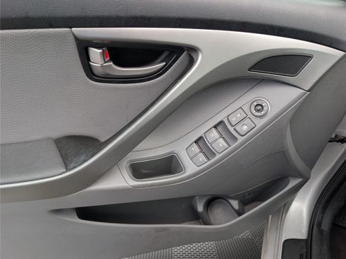 Used 2012 Hyundai Elantra Limited w/ Technology Pkg 5 FWD image 15