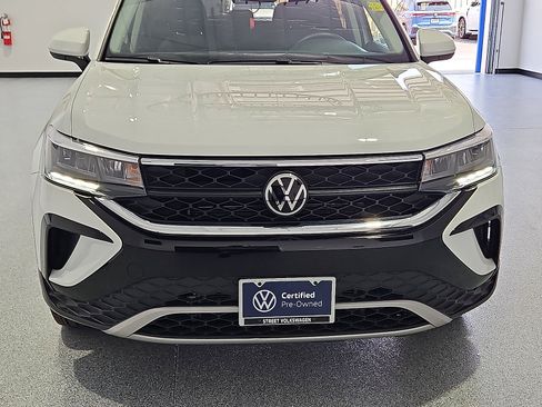 Used 2022 Volkswagen Taos SE FWD image 10