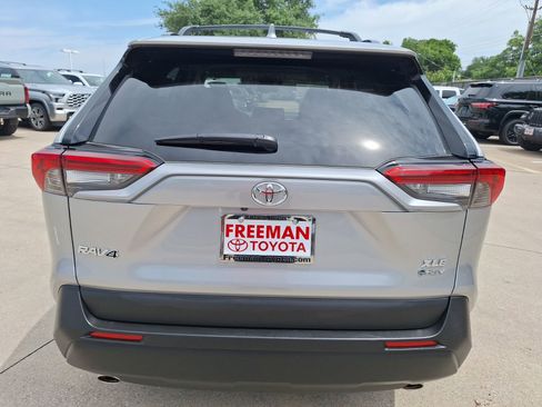 Used 2025 Toyota RAV4 XLE w/ Weather Package AWD/4WD image 5