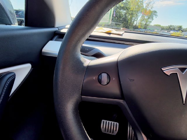 Used 2021 Tesla Model Y Performance AWD/4WD image 20