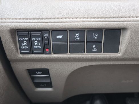 Used 2019 Honda Odyssey EX-L image 10