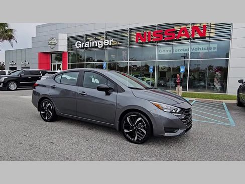 Used 2023 Nissan Versa SR w/ Electronics Package image 17