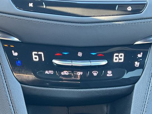 Used 2023 Cadillac XT5 Sportv w/ Platinum Package AWD/4WD image 21