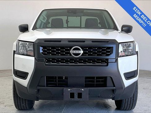 Used 2025 Nissan Frontier S image 6