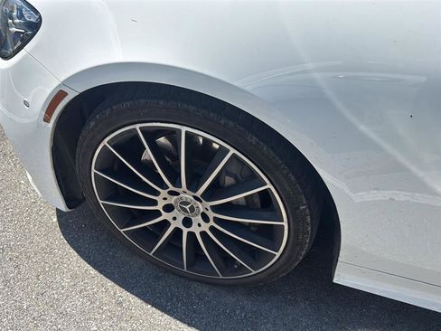 Used 2023 Mercedes-Benz E 450 4MATIC Cabriolet image 10
