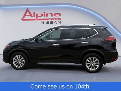 Used 2018 Nissan Rogue SV AWD/4WD image 2